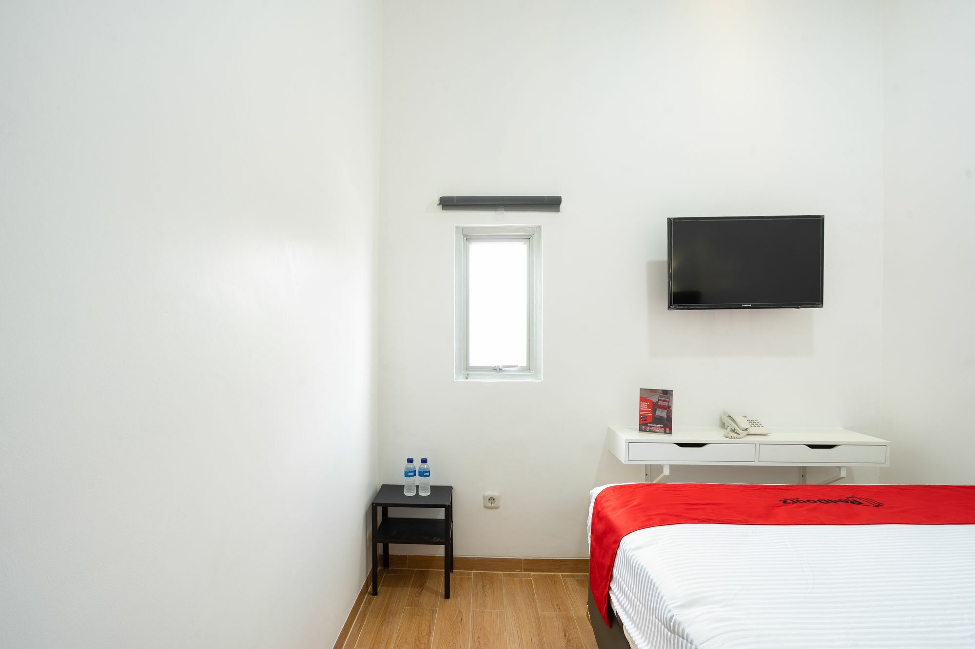 Reddoorz Plus @ Danau Sunter Utara Джакарта Екстер'єр фото